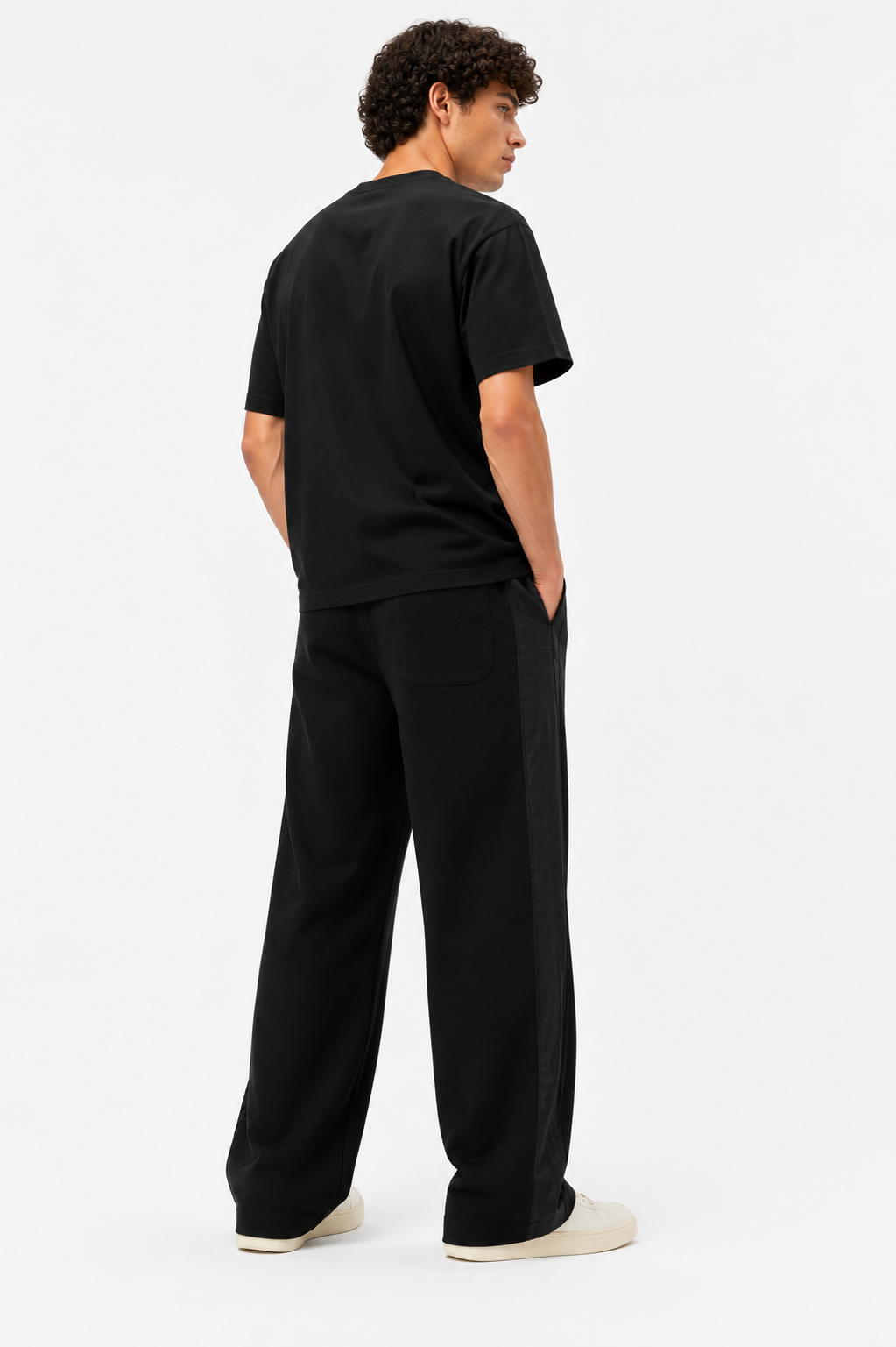 Boulevard Relaxed Sweatpants – Black